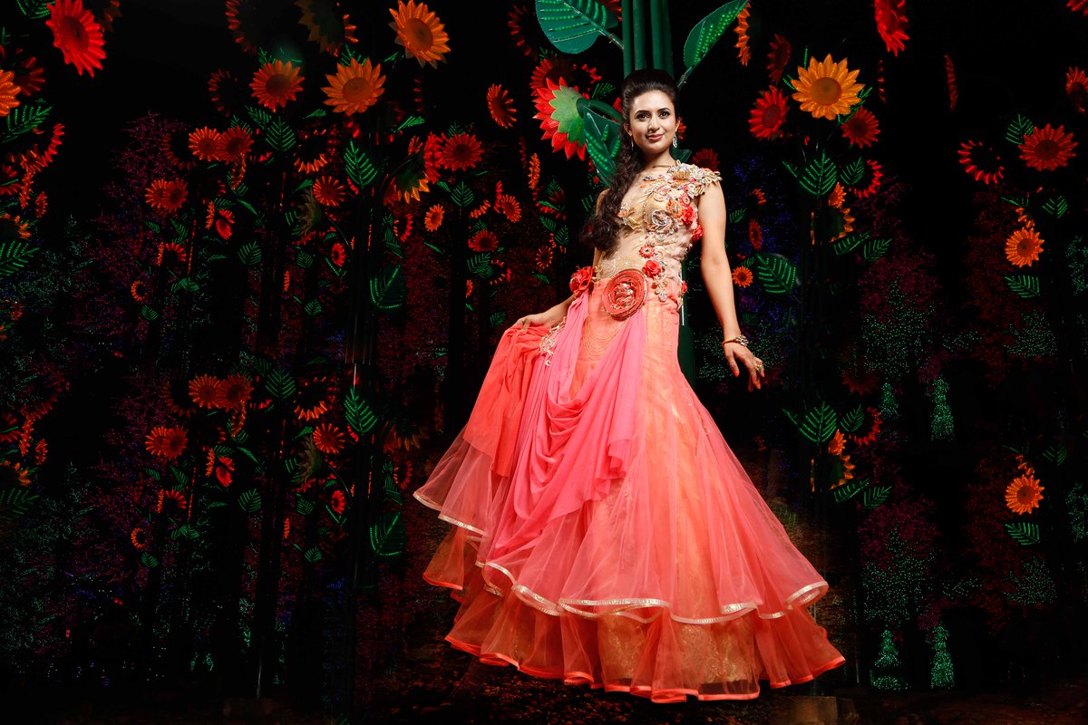 TellyCalendar12's tweet photo. @Divyanka_T was last seen in #TellyCalendar 2014 #Malaysia. Would you like to see her again in #Tellycalendar2016? https://t.co/BGTDyJbg2x