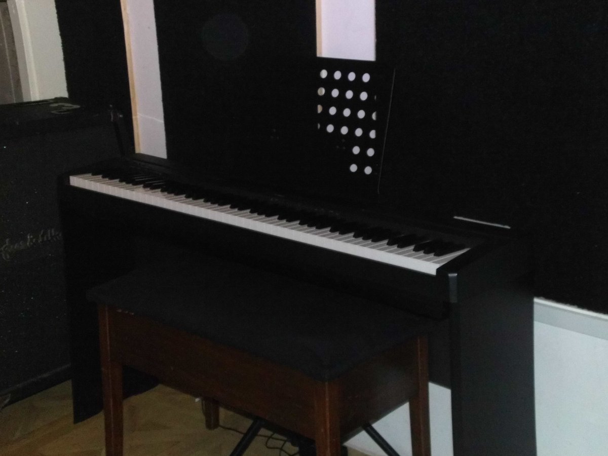 ArtOfSound2002's tweet photo. The keyboard in studio 3!! #Keyboard #Jazz #Studio #rehearsal https://t.co/f1PMNACFZX