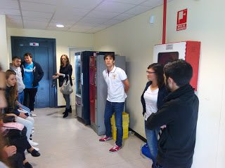 FPSTARTUP's tweet photo. Charla de nuestros alumnos de #FPStartup con @HectorBadal de @Yeeply_ES en la visita a @IDEASUPV ¡Menudo crack! https://t.co/6BXh09OpCw