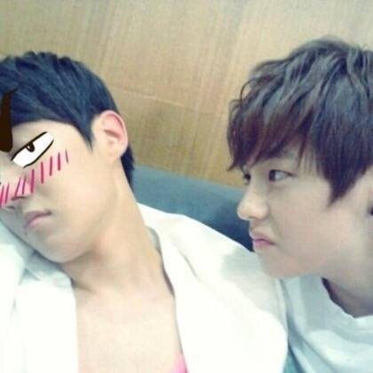 Volvicv 日本に来る時はもっとスーパーイケメンなんだな テヒョンたまにぶちゃいくだったのあれなんのせい 鼻 のせいだったのかな