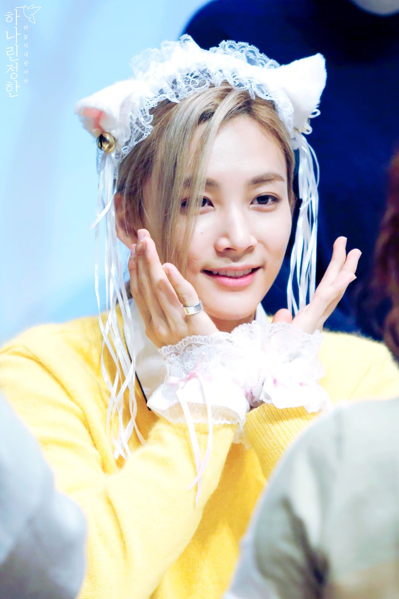 yodalbino's tweet photo. RT 19951004ya: 151025 광주 #세븐틴 #정한 pledis_17 

이 사랑스러운 고양이 분양가 얼마죠? 제 전재산 다 드릴께요(울먹
우주제일 고양이 분양받고싶습니다 제발 분양해주세요ㅠㅠㅠㅠ https://t.co/YYieqi2jw8