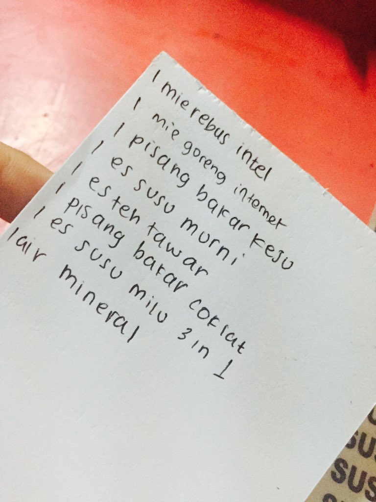 Kelaparan jd pesennya segini😂 padahal cewe dan cuma 2 org😂 <a href="/olivia_angelaa/">Olivia</a>