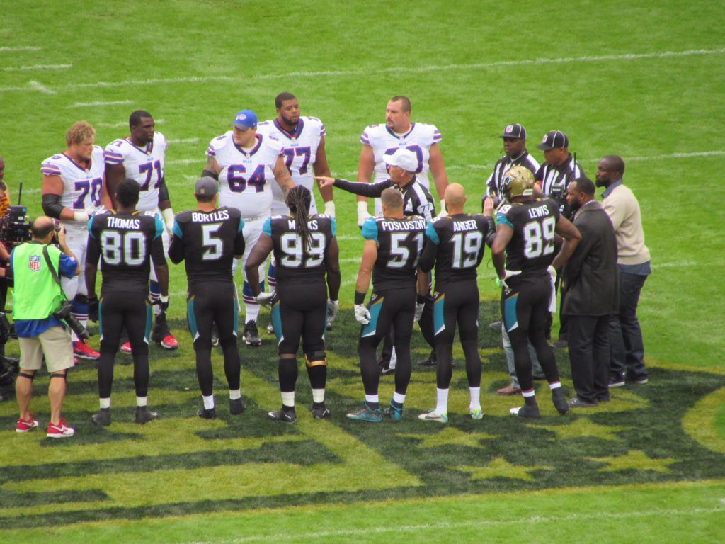 Sons_of_Hotspur's tweet photo. #BUFvsJAX At Wembley @JaguarsUK @Jaguars #NFLUK #BCBUK #JAXinUK #WeBelieveInVictory #DTWD #BeJaguars https://t.co/zn4HBxpnzT