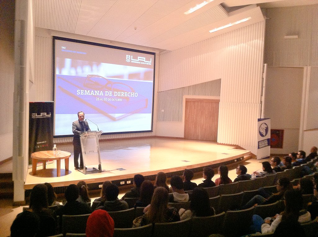 UAI_VINA's tweet photo. Ramiro Mendoza decano @UAIDerecho inaugura la semana de la Facultad en #UAIViña @Avancemos_UAI https://t.co/r2TBkpi96p