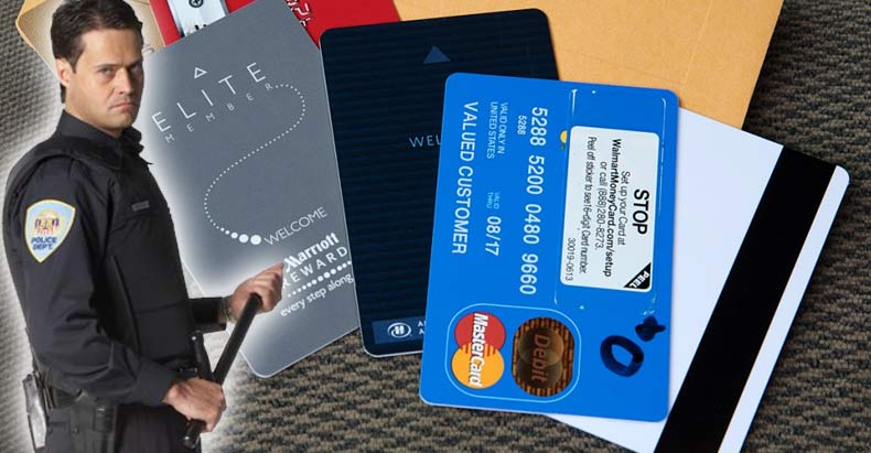 CoinFireBlog's tweet image. US Police now seizing funds on prepaid cards. 
ow.ly/TQpsg