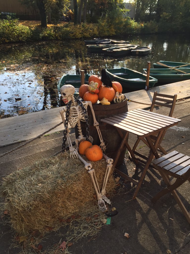 Halloween!!! <a href="/soglos/">SoGlos - Gloucestershire's leading media brand</a> <a href="/glosinfo/">www.glos.info - Gloucestershire</a> <a href="/HeartGlos/">Heart Gloucestershire</a> <a href="/GloucesterNews/">Gloucester News</a> <a href="/Michael_Yong/">Michael Yong</a> <a href="/millieandmeg/">Millie and Meg</a>