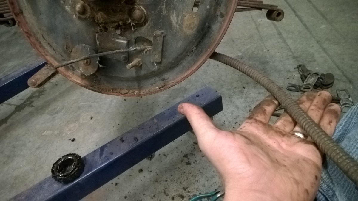 b3ihc1933's tweet photo. @LenosGarage Jay I am looking for a company to remake brake cables! 1933 International B3 #Motorhelp #Restoration https://t.co/MYsbxXkhdz