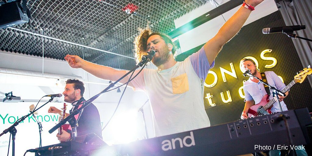 kcrw's tweet photo. .@JRJRmusic is live on @mbeKCRW NOW #SonosStudio @Sonos https://t.co/FmT5iaKkMQ https://t.co/U5e7mpYSZy