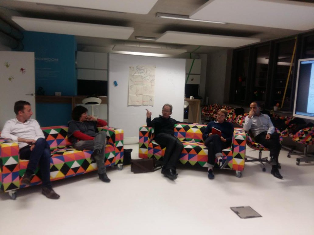 ikervegan's tweet photo. Ce soir l'atelier ik sur #Innovations se réunit chez @Semenia #creativité #Management https://t.co/QgPiOGdunt