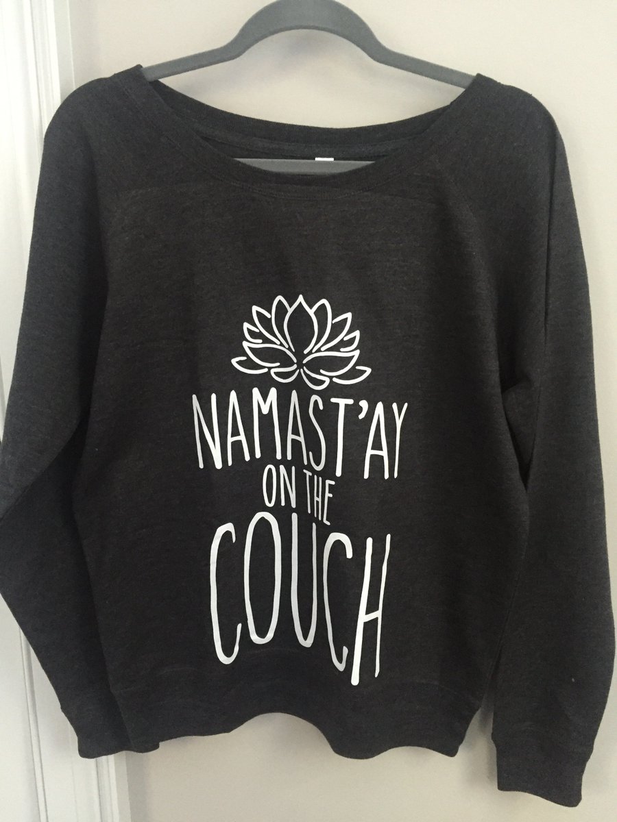 SCIhomestaging's tweet image. Perfect! #namaste #whenitscold #funnyshirt