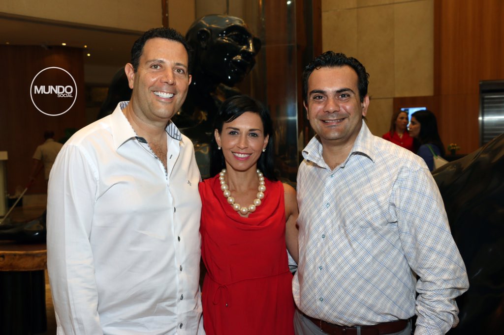 Presentación de la obra de arte en #simplementemadera