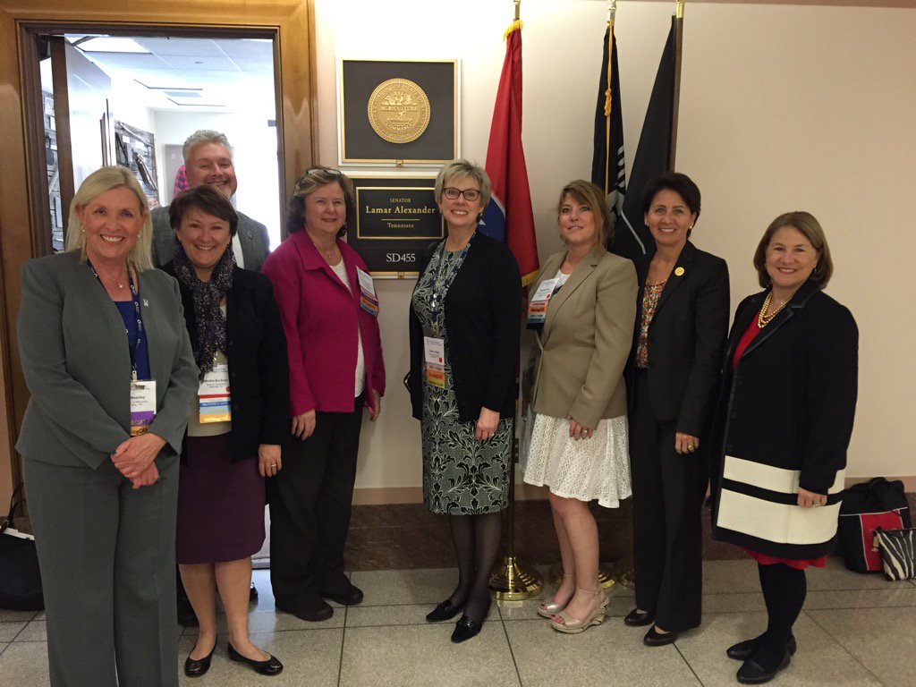 martha_buckner's tweet photo. Tennessee nursing delegation visits Senator Alexander's office. #AACNAdvocates #AACNFall15 #BelmontCHS https://t.co/T0VqqeJis8