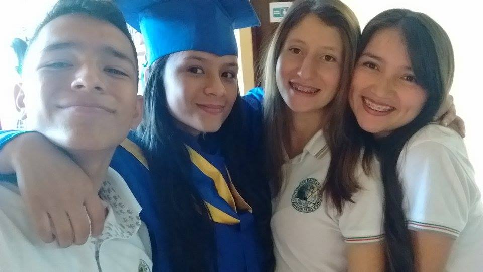MayraCortes_CL's tweet photo. 😜🙏☺Una Meta Mas A Lado De Mis locos Amigos https://t.co/H7Q2Dybb2L