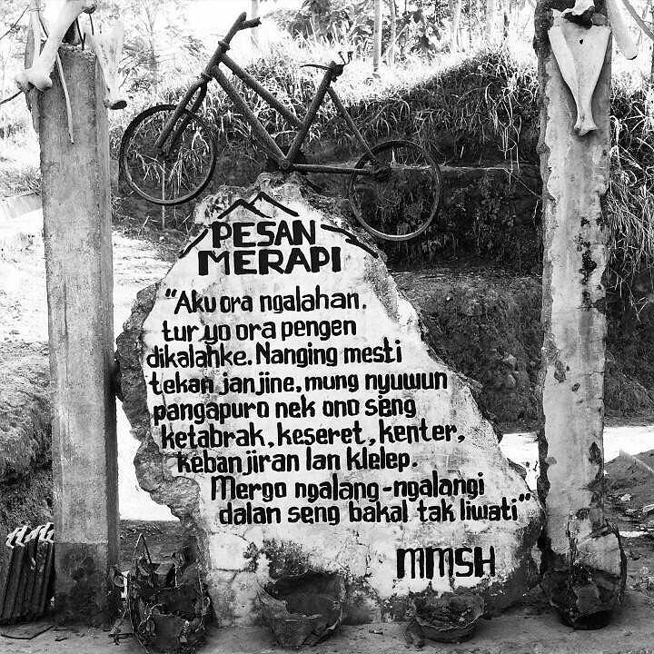 infojogja's tweet photo. #5ThErupsiMerapi | @pasagmerapi: Pesan Merapi https://t.co/GtFnw0rCMq https://t.co/y69SlvpZ5L
