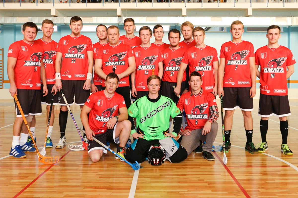 Amatasapvieniba's tweet image. Lepojamies ar mūsu @florbols komandu, kuri uzsākuši dalību savā sestajā CNČ florbolā. Lai izdevusies sezona.