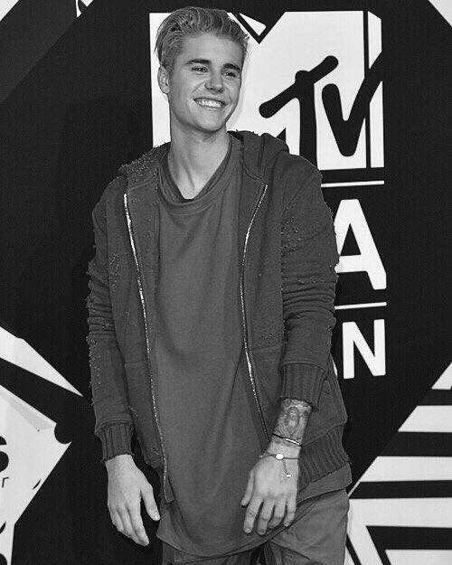 mybieberkid's tweet photo. look at him how happy he is https://t.co/t4QThfaTkw
