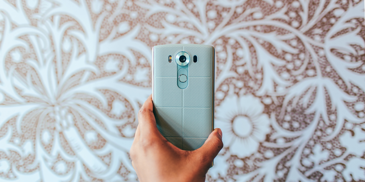 LGUSAMobile's tweet photo. Retweet and follow our page to enter our #LGV10Sweepstakes. Contest ends at midnight EDT: https://t.co/NXn5DxcLuV https://t.co/4xS07AKUzC