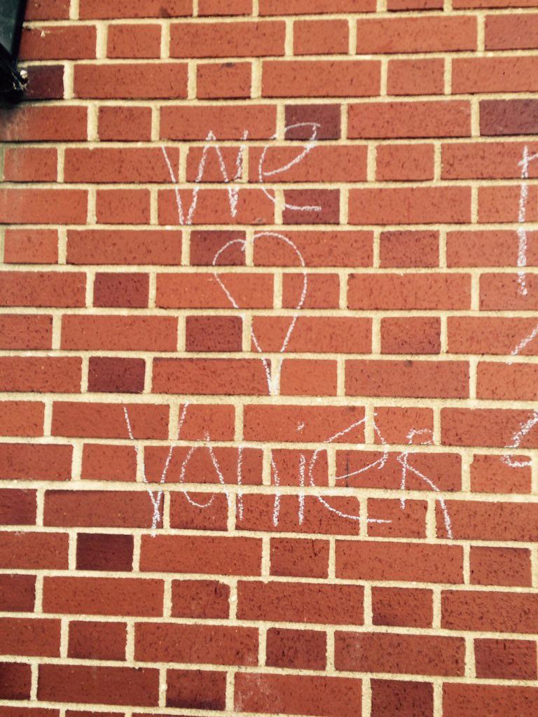 VanierHallSTU's tweet photo. Thank you to the lovely @HolyCrossHouse!  These messages were great to wake up to! #niceoff2k15 #chessmatchcontinues https://t.co/GwF1Plo0D9