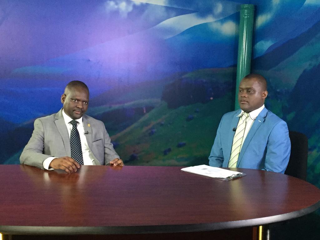 ANC_HarryGwala's tweet photo. Our Honourable Mayor Cllr ME Ndobe reporting on the progress of Water and Service delivery... #SiyaqhubaAsimanga💪 https://t.co/Ey2KU4JbMu
