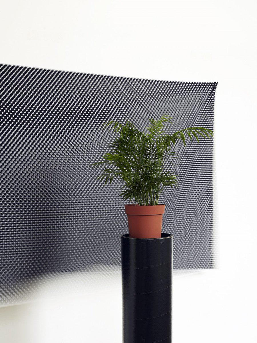 Do we see images of reality in frames? We discuss 'Video' with Jamie Jenkinson <a href="/EvelynYard/">EVELYN YARD</a>
elephantmag.com/studio-visit-j…