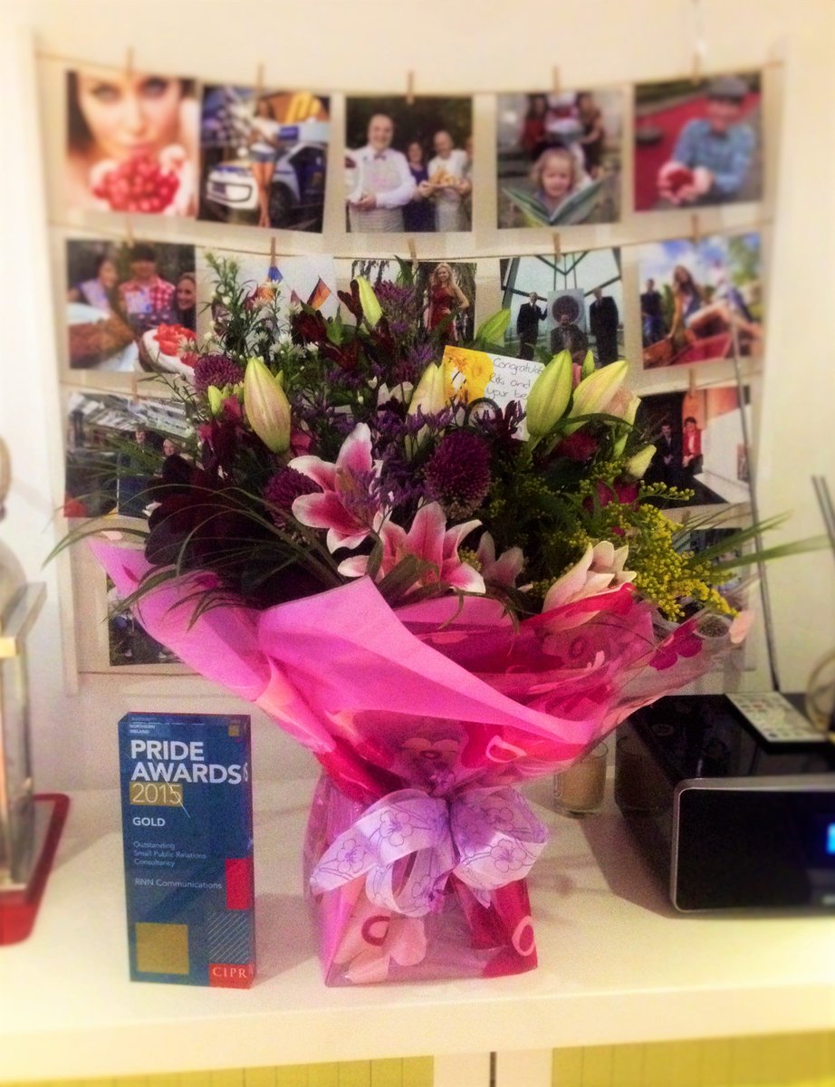 RNNComms's tweet image. Beautiful delivery of stunning flowers from @SMALCOLMHAIR. #topclient thank you Sharon