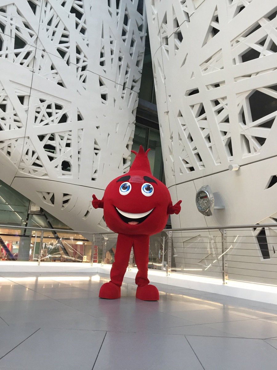 Pad_Ita2015's tweet photo. Il #melograno Nar si aggira oggi tra gli spazi di #PalazzoItalia! @TurkeyExpo2015 #turkishpavilion #turkeyexpo2015 https://t.co/hImVAxlbV8