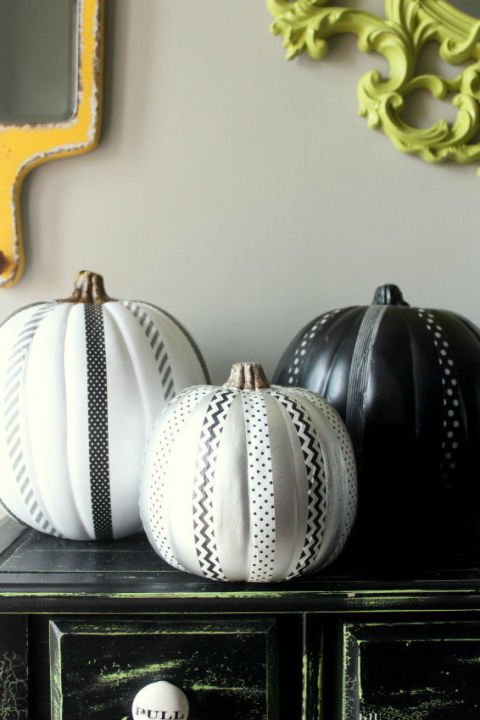 EmpirePace's tweet photo. 60 New Ways to Decorate Your Halloween Pumpkins https://t.co/JuKr4cEtra by @countryliving https://t.co/2xwb7DBEHx