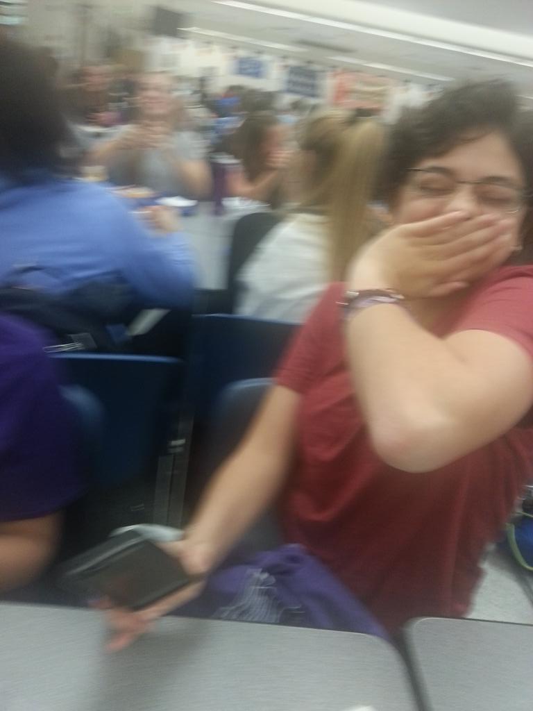 margieworrell's tweet photo. PAPARAZZI ATTACK @abuttanon https://t.co/dkpJSgvsmI