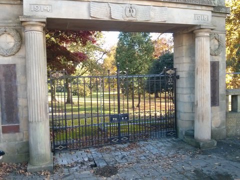 Realstoneuk's tweet photo. New Column for Ashbourne, Derbyshire !! https://t.co/9BWJFzfg24