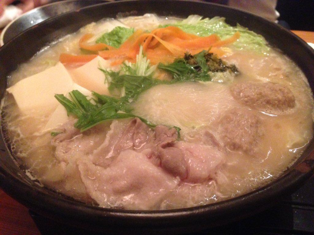 UJetuna's tweet photo. @yamaman32 今年初鍋はこちら生姜鍋だ！あっ北見君とね〜^_^まいう〜 https://t.co/WETxgcx6qH