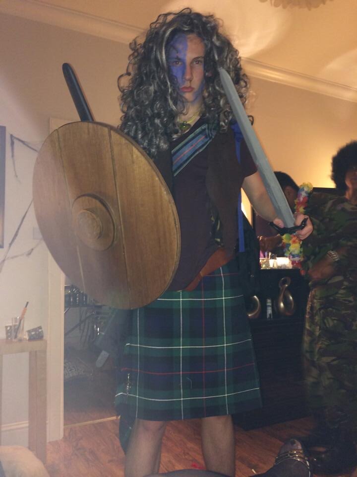 stuartmac888's tweet photo. #BestHalloweenCostume https://t.co/xHj2nsntkE