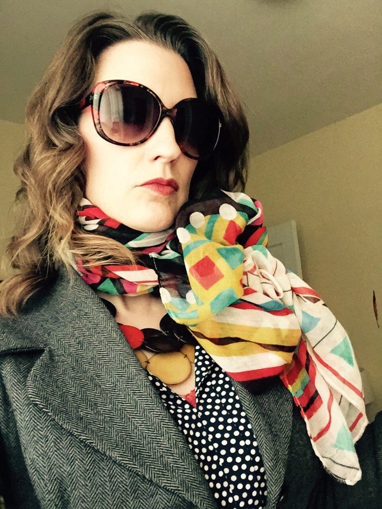 JNRutherford's tweet photo. This is my "meeting #EllenBurstyn" outfit. #VIP #glamprof https://t.co/hwlHrHPxfi
