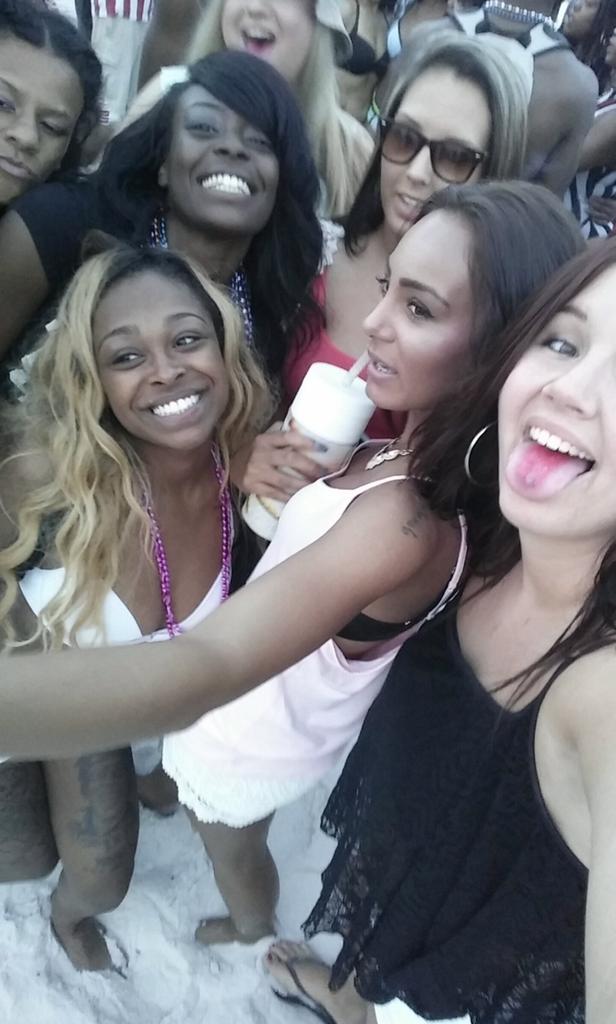 Kaitlynnmcneely's tweet image. Spring break in Panama . #takeMeback #pcb2015 #springbreak2015 @pcbmarch
