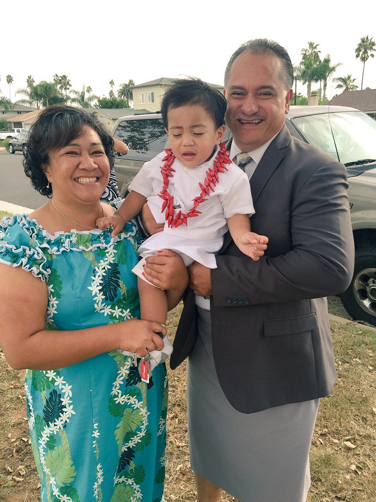 ayeNjayy's tweet photo. It was GREATT to see asaiahs other papa &amp; nana ✊ #ExcuseHisUglyFace #HeJustWokeUp 😂 #TheOGTimus✊❤️ #WhiteSunday2015🙏 https://t.co/t7MMMHGIPg