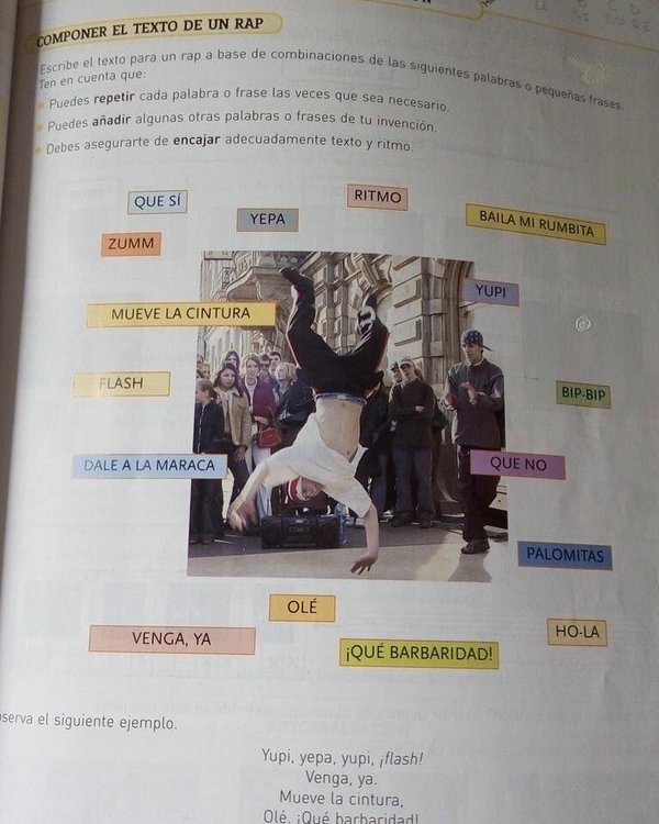 NoEsPhotoshop's tweet photo. No es Photoshop, es un libro de música de primaria. https://t.co/4TnJyD9iA7