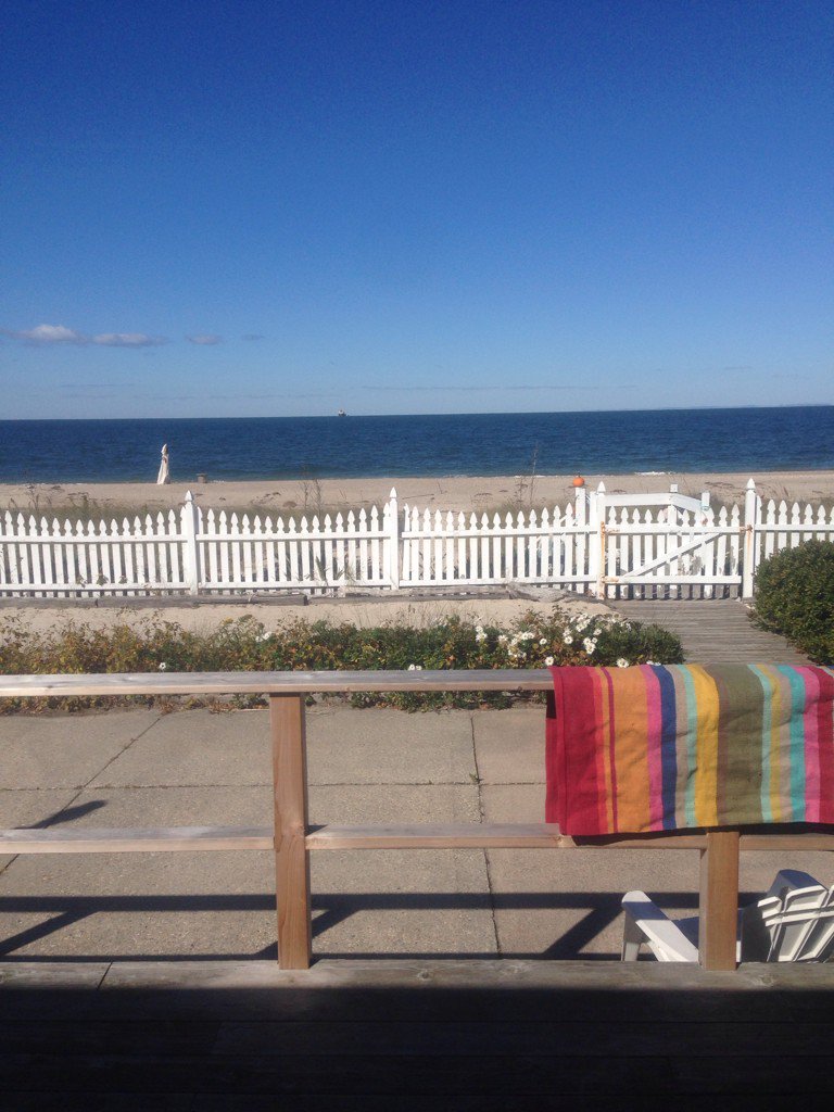 CaleOtto's tweet photo. Last day of harvest 2015 for me on long islands north fork today. It's cold as, but will miss waking up to this https://t.co/qzohfPwtvp