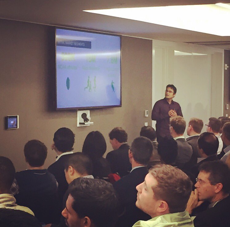 GraphWear_Tech's tweet photo. Rajatesh, Co-founder of GraphWear presenting the first Graphene sweat sensor to optimize your health #dreamithealth https://t.co/Rej0yNcieN