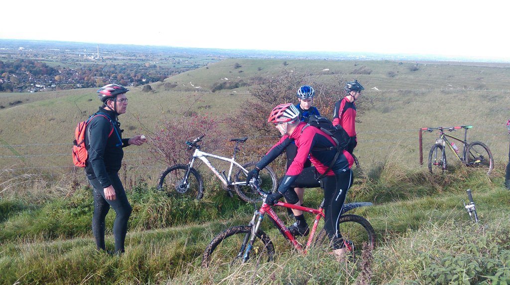 spambiking's tweet photo. Lovely morning out on the bike yesterday, good turnout plenty of hills and some leafy singletrack! #wiltshire #MTB https://t.co/VGnb8raRXq