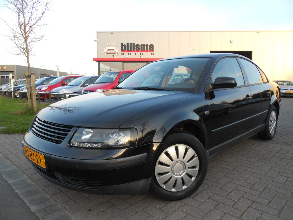 BijlsmaAuto's tweet photo. Interesse in deze Volkswagen Passat voor EUR 1.499? Bekijk alle foto's of bel direc... https://t.co/VabOcj0AcM https://t.co/ow9bPKnnD8