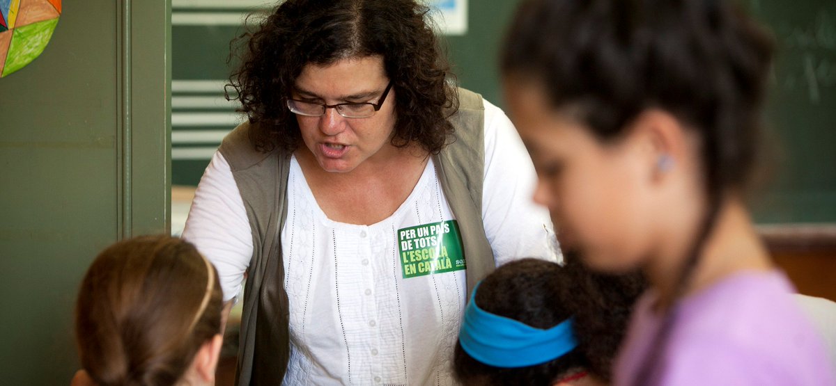 DiariEducacio's tweet photo. Més anglès i capacitat de gestionar conflictes: això volen els directors dels nous mestres https://t.co/v3FHp67DCu https://t.co/87lSrxmKMf