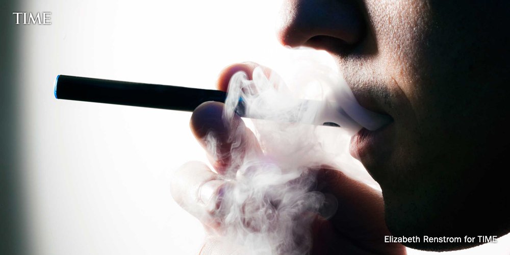 TIME's tweet photo. Doctors group recommends raising tobacco and e-cig age to 21 https://t.co/YMWvZdVPZO https://t.co/YcsXwJXahe