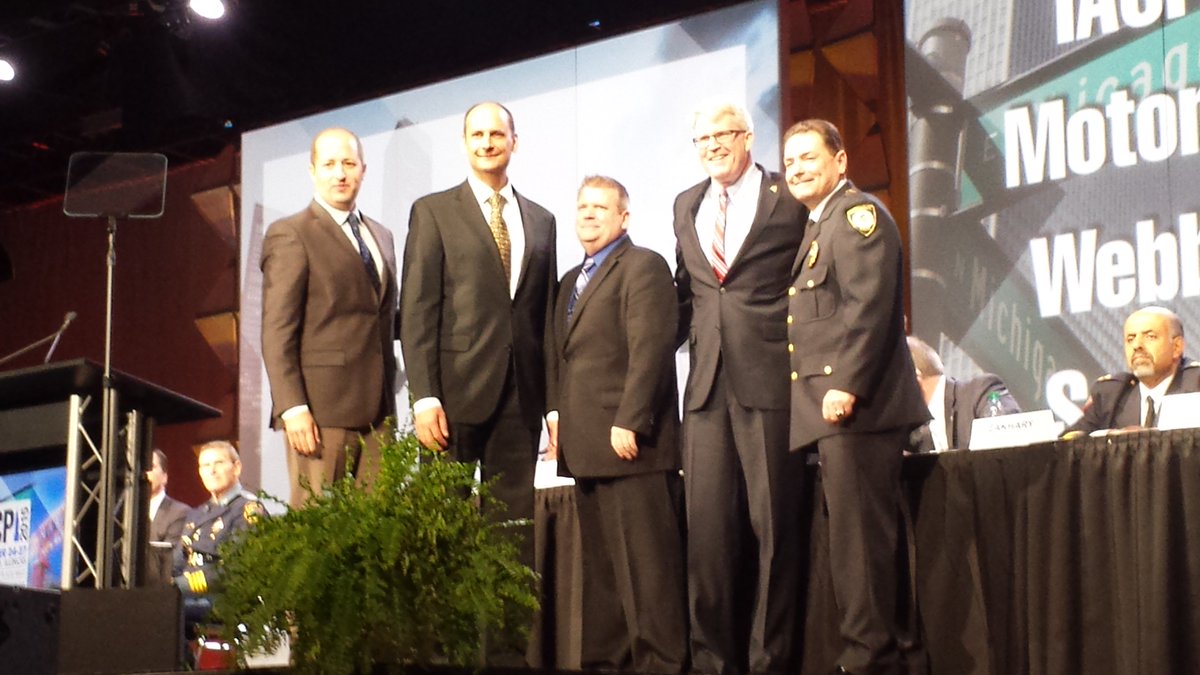 @Chief_BLarkin  @LangsCambridge receives Webber Seavey Award  @TheIACP @MotoSolutions #IACP2015 #policingexcellence