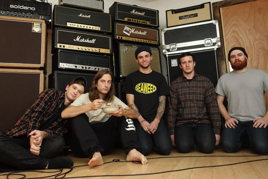Substream's tweet photo. PREMIERE: Get grimy and violent with @DrugChurch's 'Hit Your Head'
https://t.co/zJcSHhUkVv https://t.co/fp9MIW75kH