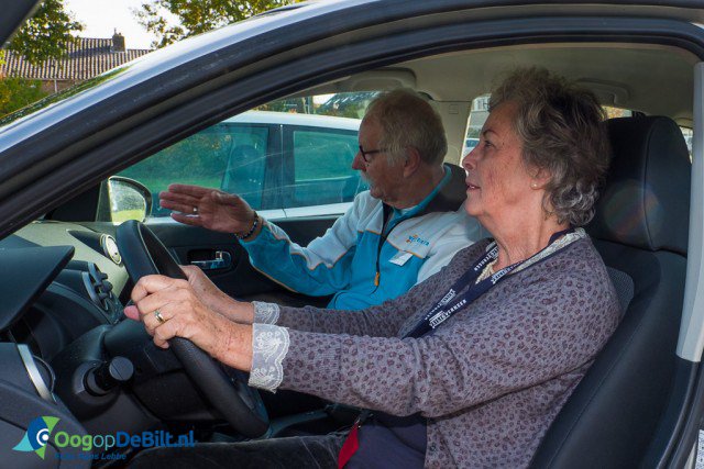 OogopDeBilt's tweet photo. #Cursus autorijden #50+ #DeBilt @HFWitte https://t.co/jQv4clSL9o https://t.co/i1obKcgJt2