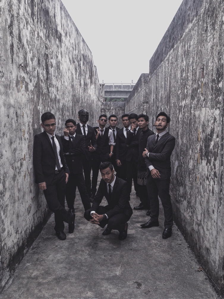 hzfxh's tweet photo. Teaser.
#ThrasherCrasher1115
#UTM55thConvocation https://t.co/gubnPvpo1z