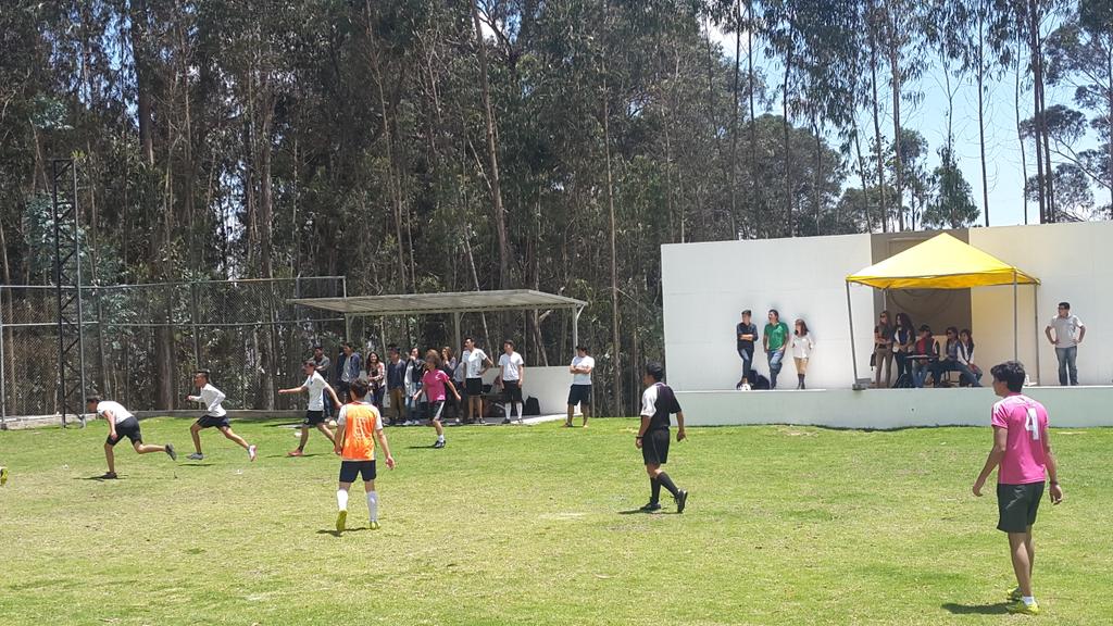 infohemisferios's tweet photo. Partido aura lovers vs los consentidos de cami. #udlh https://t.co/kpR5DUGzwg