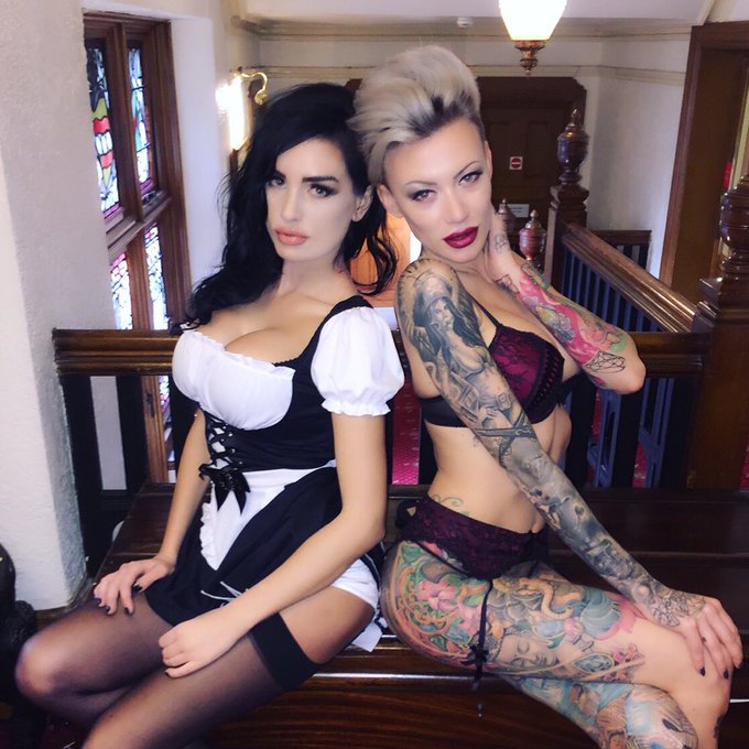 Having the best day ever!! Shoots going so well. With my doll @anndenisewilson https://t.co/bAwC3SC1