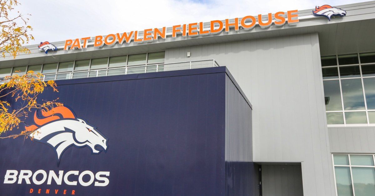 Broncos tweet picture