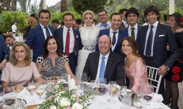 Photo Wedding tweet media