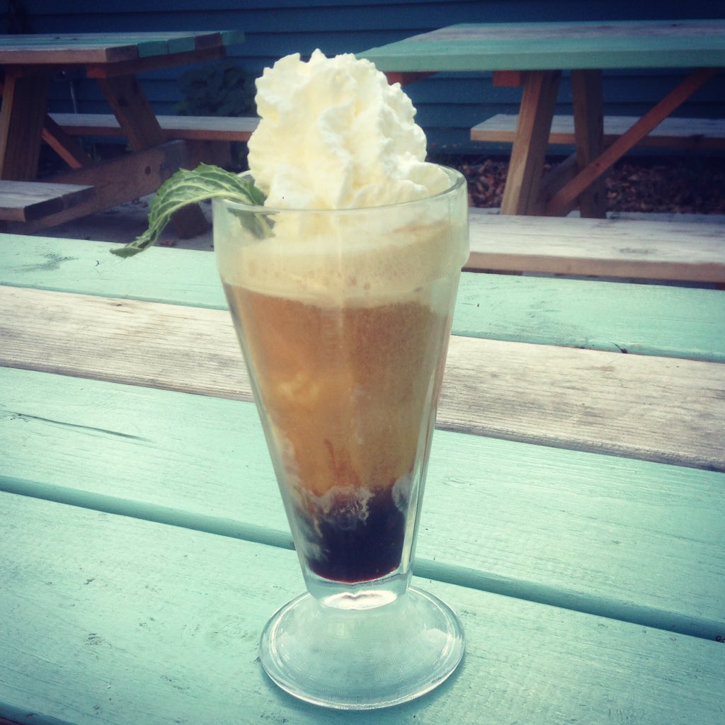 wyler_road's tweet photo. Fernet Cow- @LETHERBEE Fernet, Housemade Fernet Ice Cream, Cola. #boozyfloats https://t.co/ieU0GQhK7i